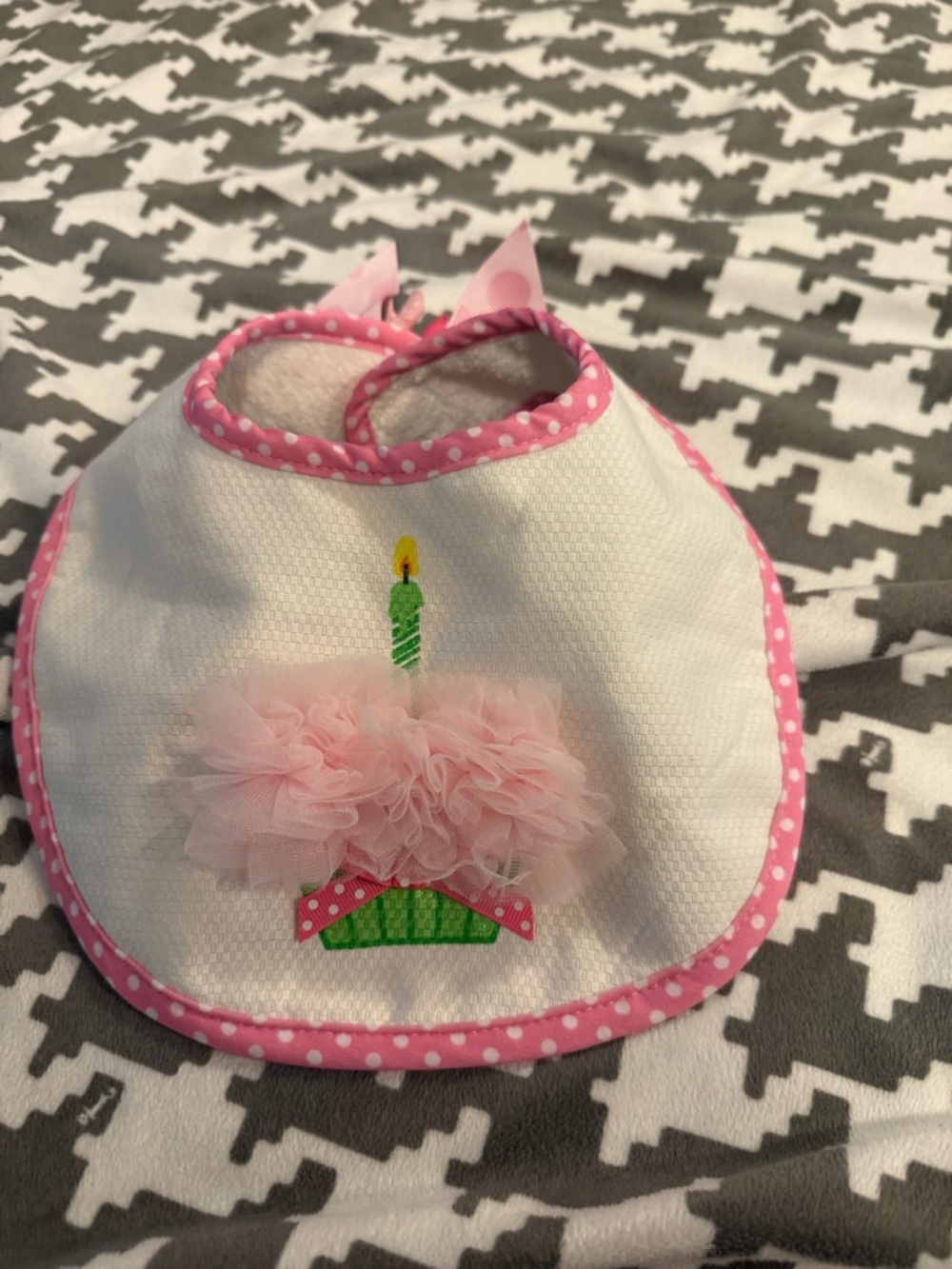 4 for $20 Pink Polka Dot Tulle Cupcake Baby Bib New